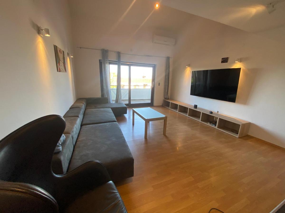 Cukon Holiday Home Премантура Екстериор снимка
